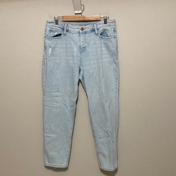 a.n.a Sky Blue Denim Jeans, Women’s size 10, light Wash slightly distressed - Picture 1 of 10